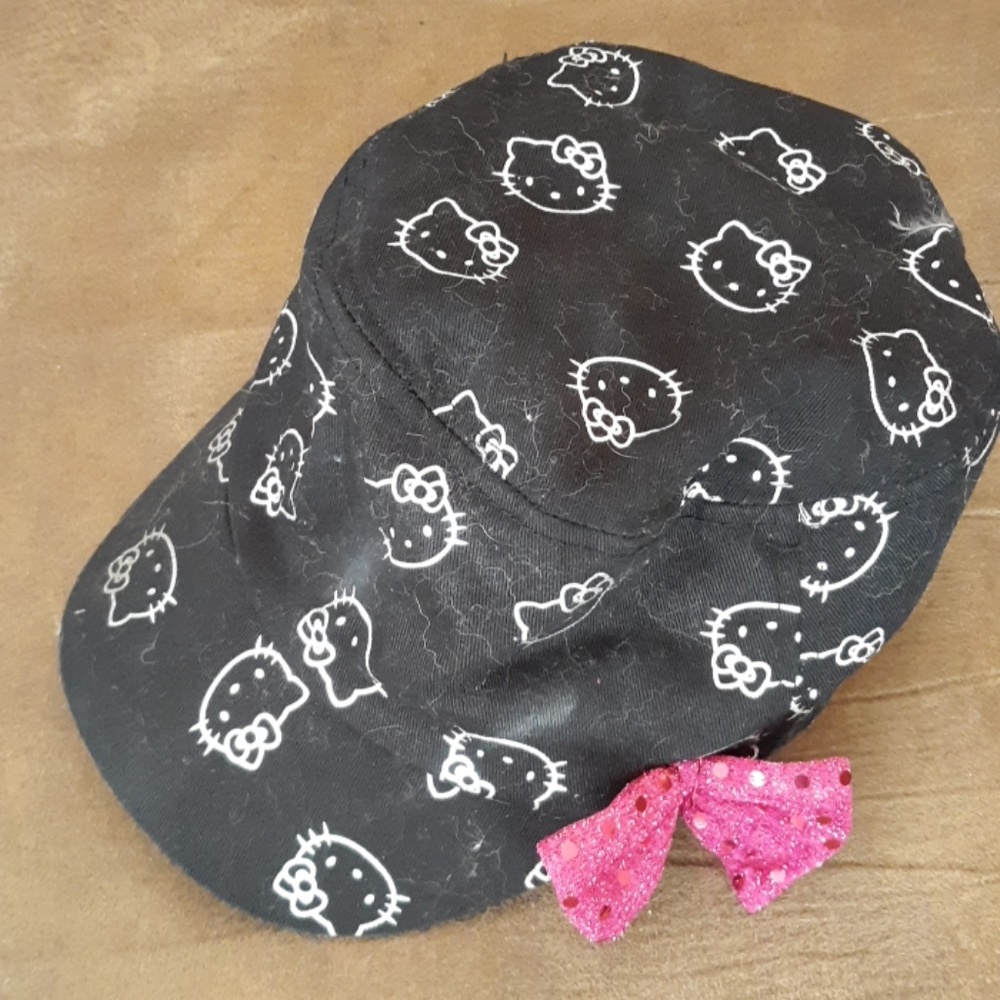 Girls Hello Kitty black and silver hat one-size-fi